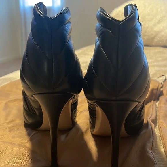 GIANVITO ROSSI | EIKO BOOTIE | Size 9B/39 | BLACK - Picture 5 of 10